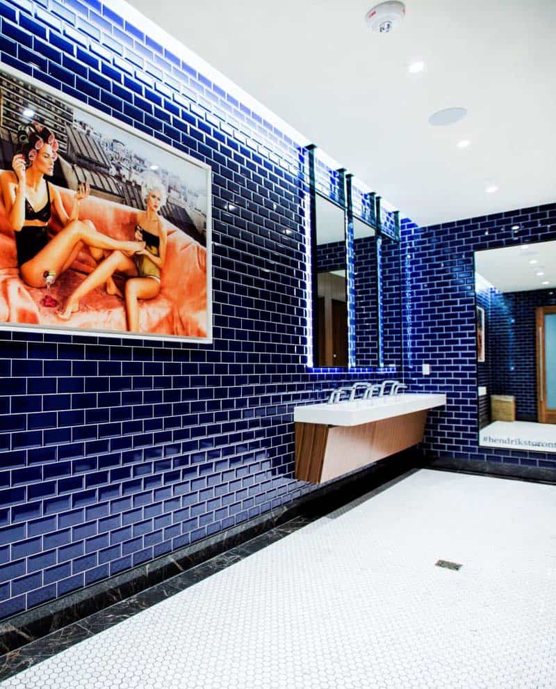 Hendriks Restaurant - Bathroom